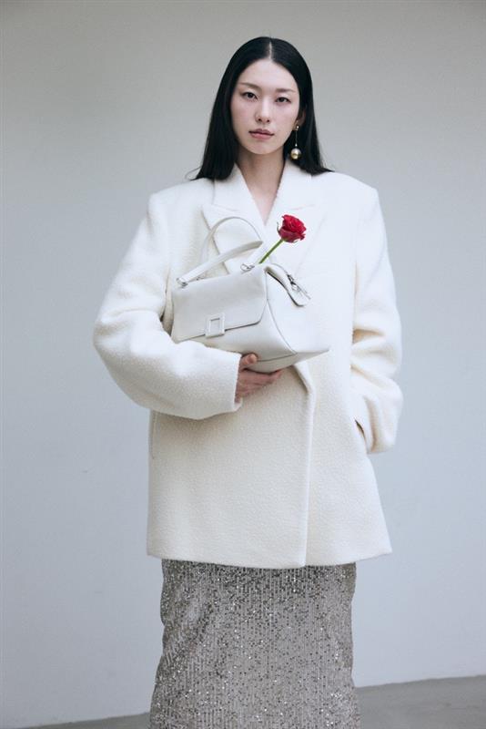 “가을 향기 물씬” 한섬 루즈앤라운지, F/W 컬렉션 공개 1185-Image